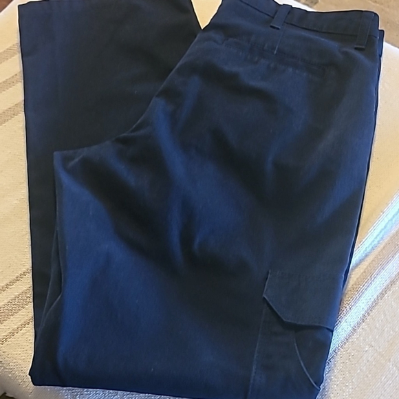 Wrangler workwear, men's black jeans sz. 34"x32.(#619) - Picture 14 of 15